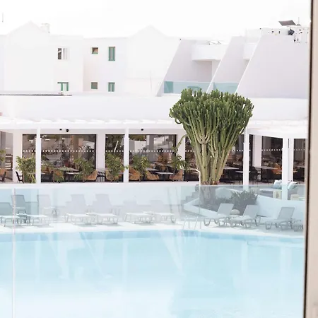 Radisson Blu Resort, Lanzarote Adults Only 4* 코스타 테기세