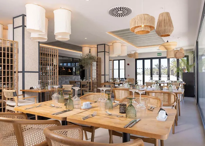 Radisson Blu Resort, Lanzarote Adults Only Hotel Costa Teguise