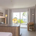 فندق Radisson Blu Resort, Lanzarote Adults Only 4*