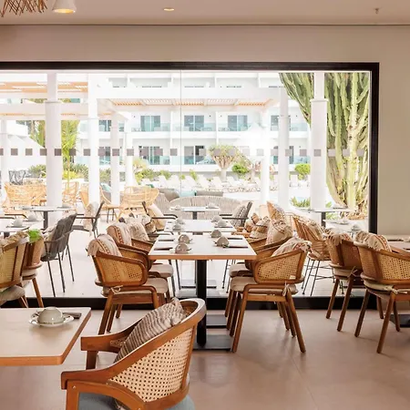 호텔 Radisson Blu Resort, Lanzarote Adults Only