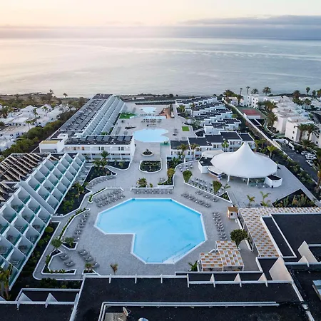 Radisson Blu Resort, Lanzarote Adults Only 호텔