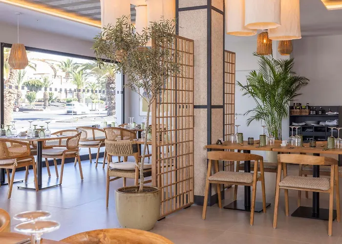 Radisson Blu Resort, Lanzarote Adults Only فندق 4*