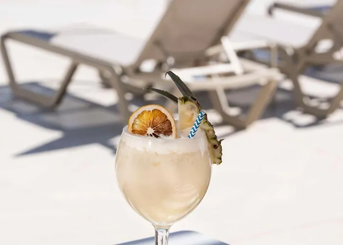 فندق Radisson Blu Resort, Lanzarote Adults Only كوستا تاغيسي