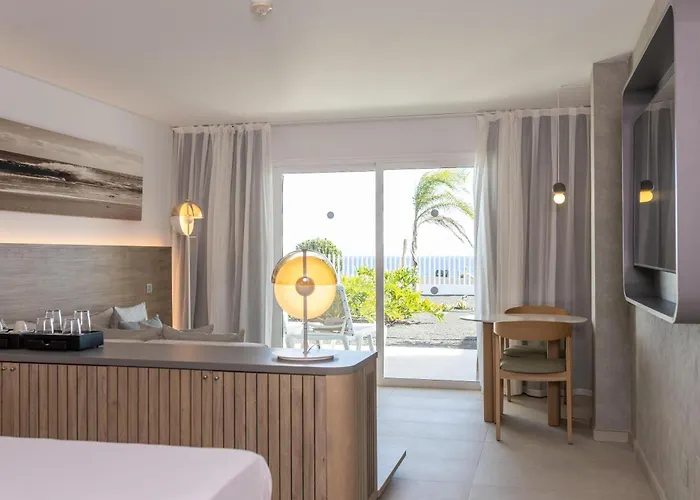 Hotel Radisson Blu Resort, Lanzarote Adults Only 4*