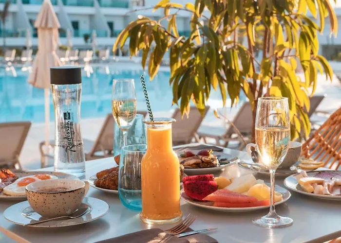 호텔 Radisson Blu Resort, Lanzarote Adults Only 4*